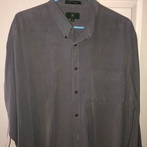 Never worn shirt amazing quality